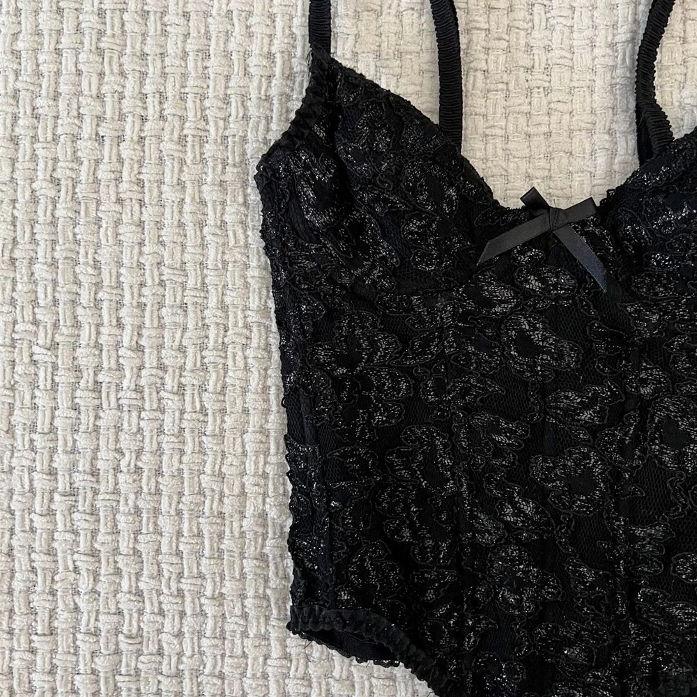 SOLD VINTAGE Black Lace Bustier Crop Top - Picture 2 of 7